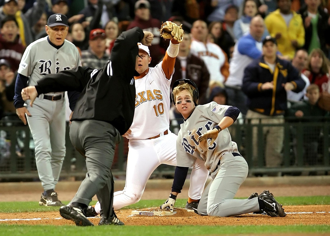 baseball, baseball players, competition, baseball coach, play at third, third base, player, game, sport, uniform, male, glove, athletic, athlete, runner, aggression, bag, action, action photo, umpire, call, ruling, baseball umpire, infield, dirt, fans, baseball fans, baseball, baseball, baseball, baseball, baseball, baseball coach, aggression, umpire, umpire, baseball umpire, baseball umpire